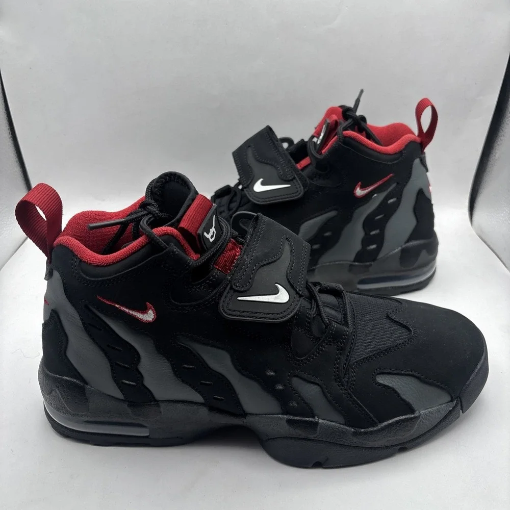 Nike Air DT Max '96 Falcons - Worn Once VNDS - Size 10.5 Men